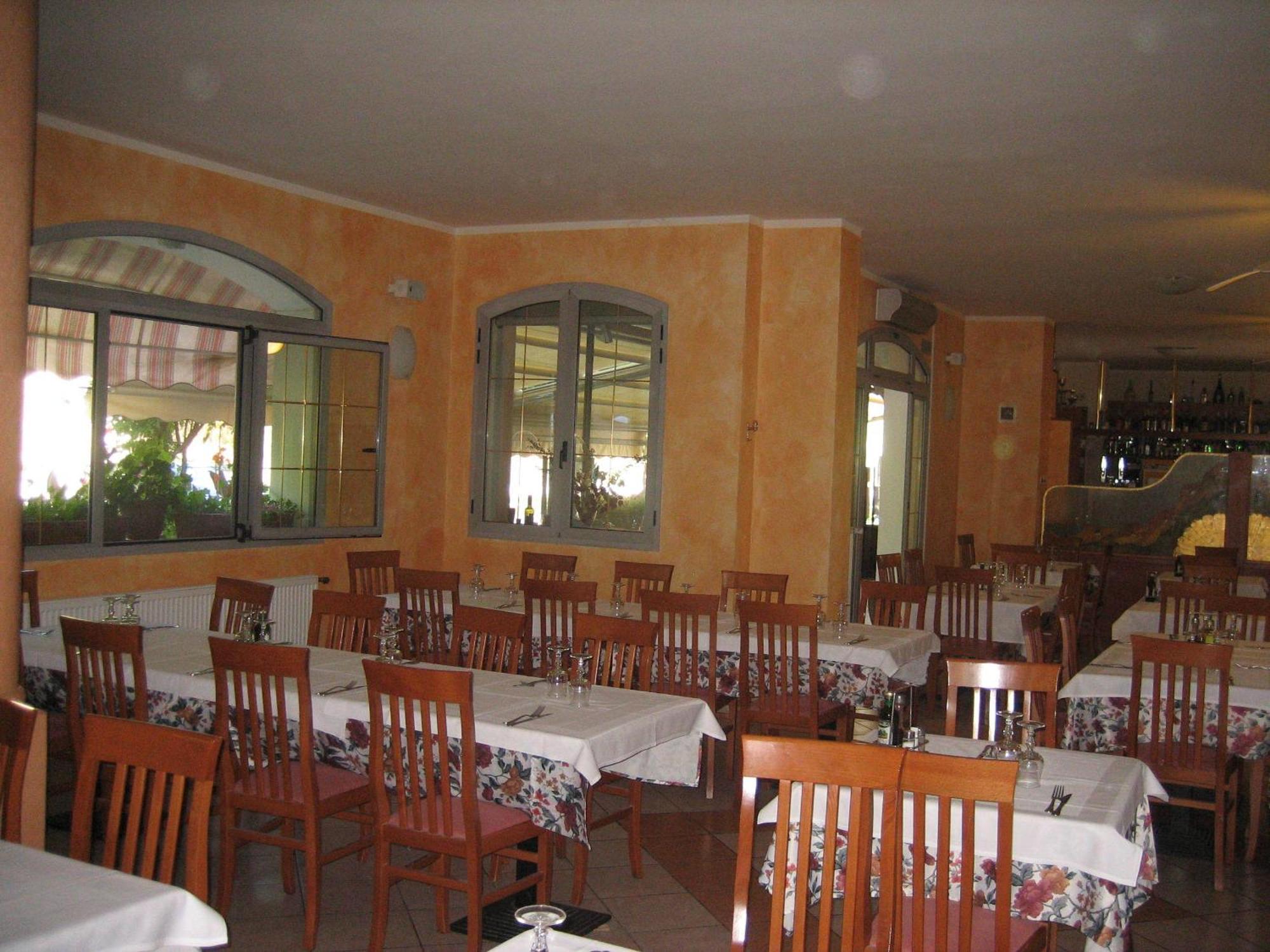 Albergo Ristorante Sterlina Grizzana Екстер'єр фото